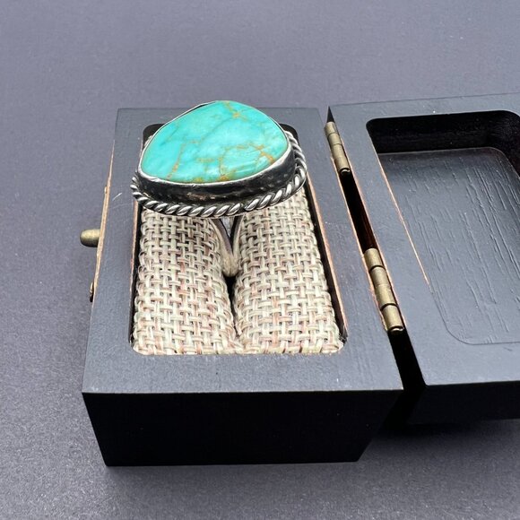Vintage Sterling Silver Turquoise Ring Size 7 - Southwestern Boho Statement Ring - Picture 4 of 10